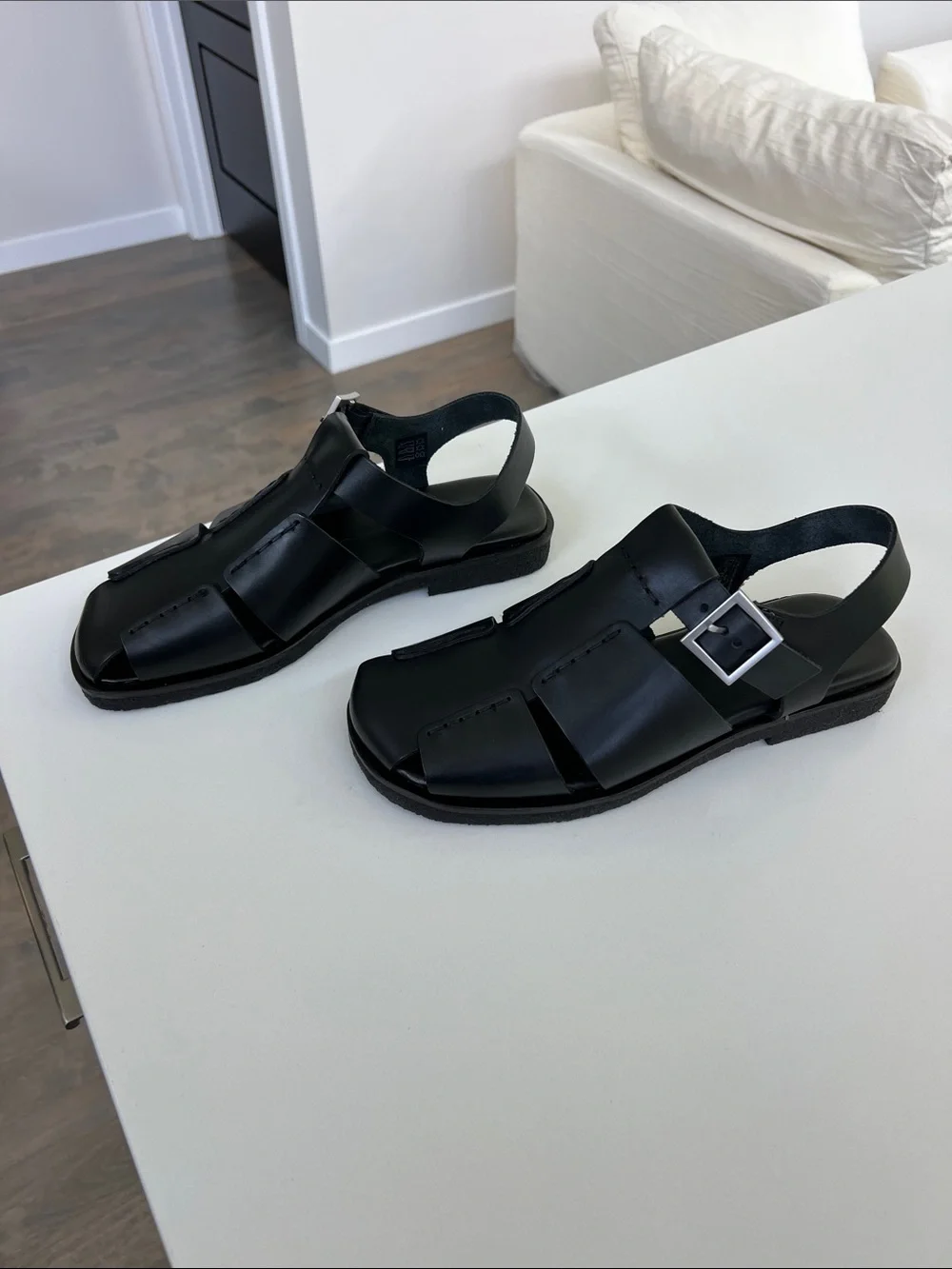 Sandro black leather roman meduse sandals size 44 USA 11